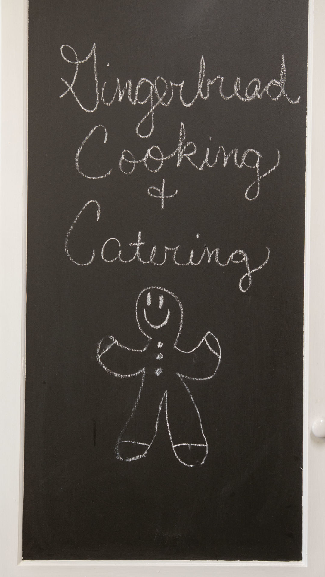 Gingerbread Cooking and Catering 06